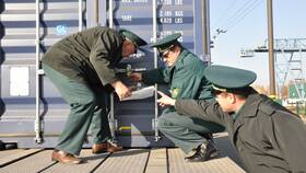 Почему товар задерживается на таможне в Евросеть