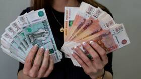 Почему выплаты составляют 10 000 рублей в Евросеть